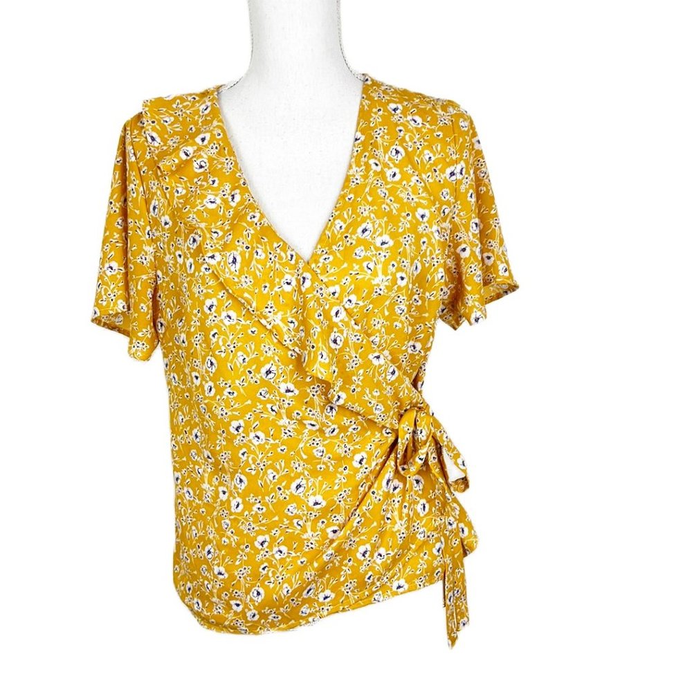 All in Favor Blouse Women Medium Yellow Purple Floral All Over Print Tie Front